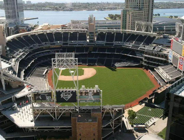 Hampton Inn San Diego-Downtown hotel detail image 3