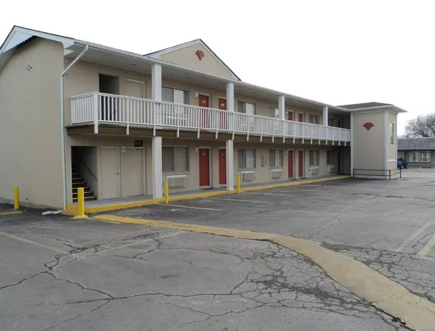 Knights Inn Ottawa hotel detail image 1