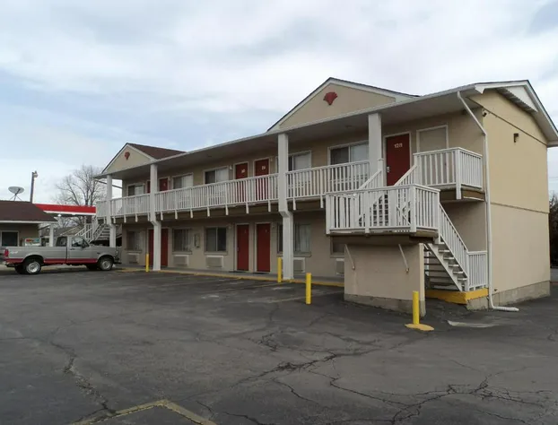 Knights Inn Ottawa hotel detail image 3