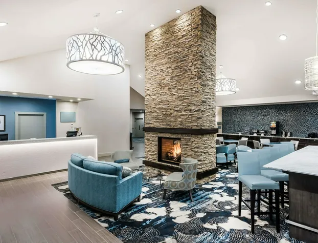 Howard Johnson by Wyndham Middletown Newport Area hotel detail image 1