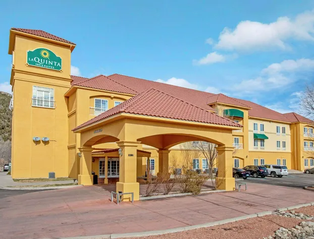 La Quinta Inn & Suites by Wyndham Ruidoso Downs hotel detail image 2