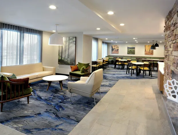 Fairfield Inn by Marriott Greensboro Airport hotel detail image 2