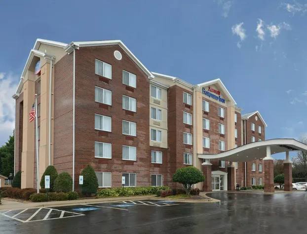 Fairfield Inn by Marriott Greensboro Airport hotel detail image 1