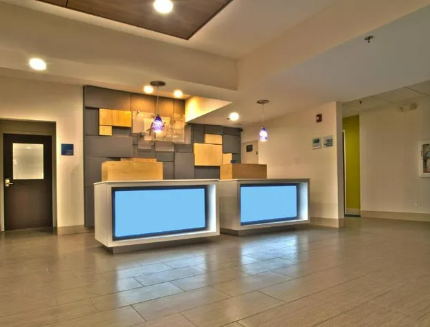 Holiday Inn Express & Suites Evansville North by IHG hotel detail image 3