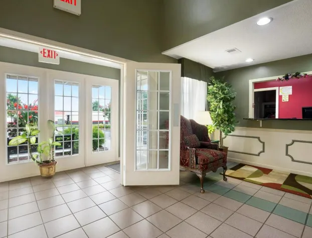 Super 8 by Wyndham Garner/Clayton/Raleigh hotel detail image 3