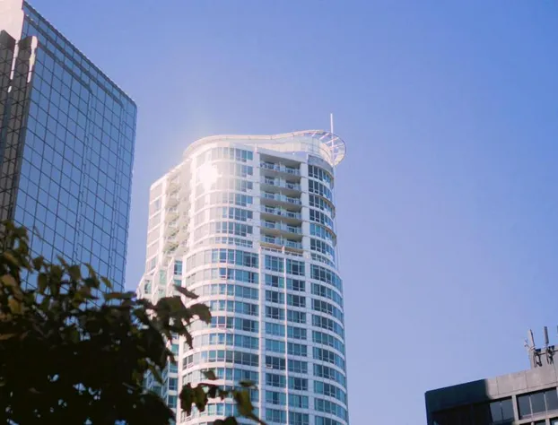 Vancouver Marriott Pinnacle Downtown hotel detail image 1
