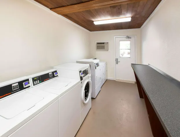 La Quinta Inn by Wyndham Clearwater Central hotel detail image 3