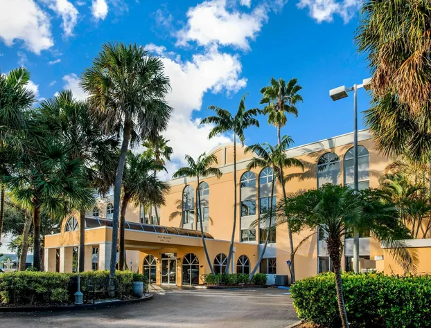 La Quinta Inn & Suites by Wyndham Fort Lauderdale Tamarac hotel detail image 2