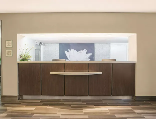 La Quinta Inn & Suites by Wyndham Fort Lauderdale Tamarac hotel detail image 4