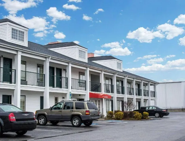 Econo Lodge Greenville hotel detail image 2