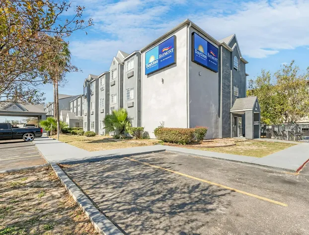 Baymont by Wyndham San Antonio Downtown hotel detail image 1