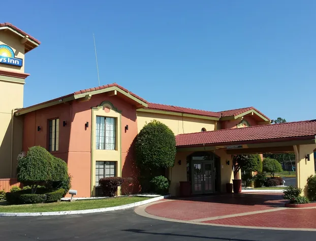 Days Inn by Wyndham Little Rock/Medical Center hotel detail image 1