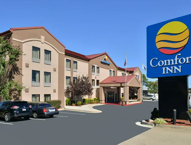 Comfort Inn & Suites at Stone Mountain hotel detail image 1