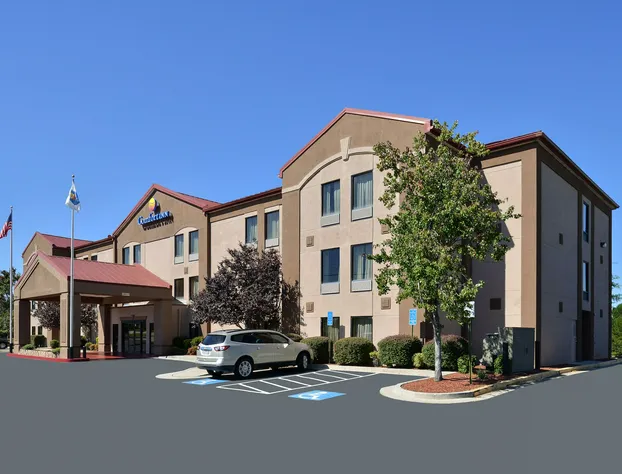 Comfort Inn & Suites at Stone Mountain hotel detail image 1