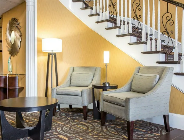 Comfort Inn & Suites at Stone Mountain hotel detail image 4