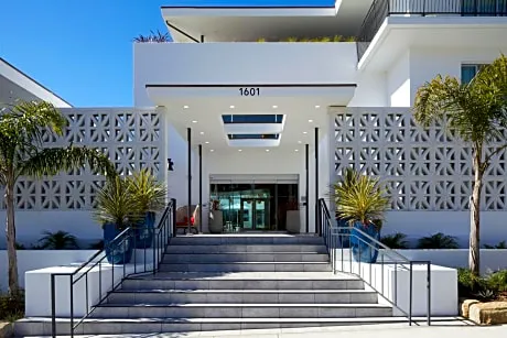 Courtyard by Marriott Santa Barbara Downtown hotel detail image 4