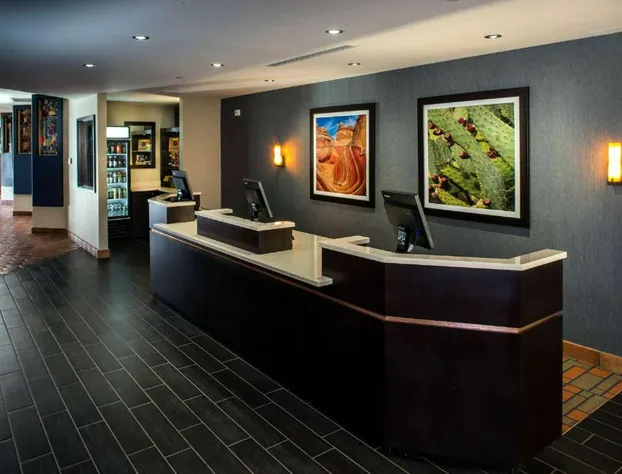 DoubleTree by Hilton Phoenix Tempe hotel detail image 2