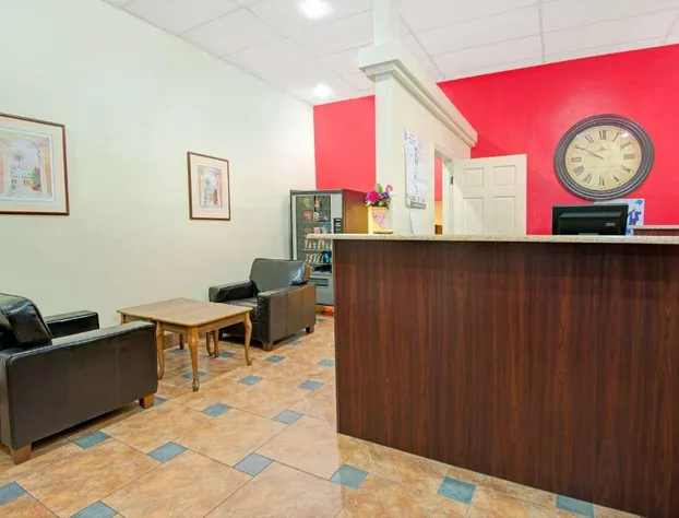 Super 8 by Wyndham Las Cruces University Area hotel detail image 3