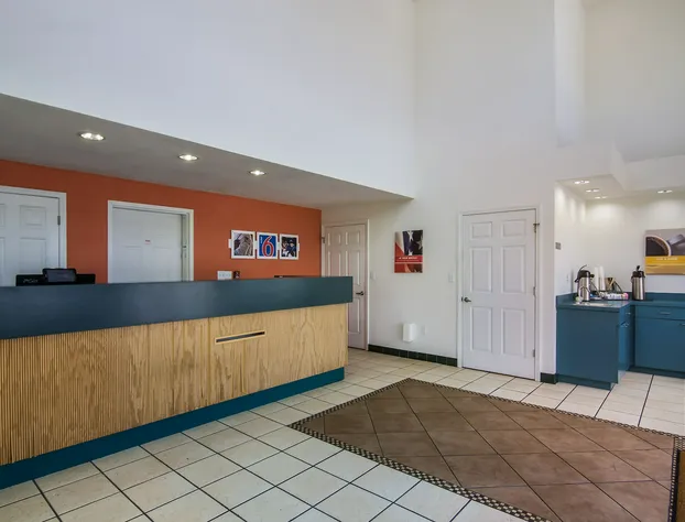 Motel 6 Pensacola, FL - NAS hotel detail image 4