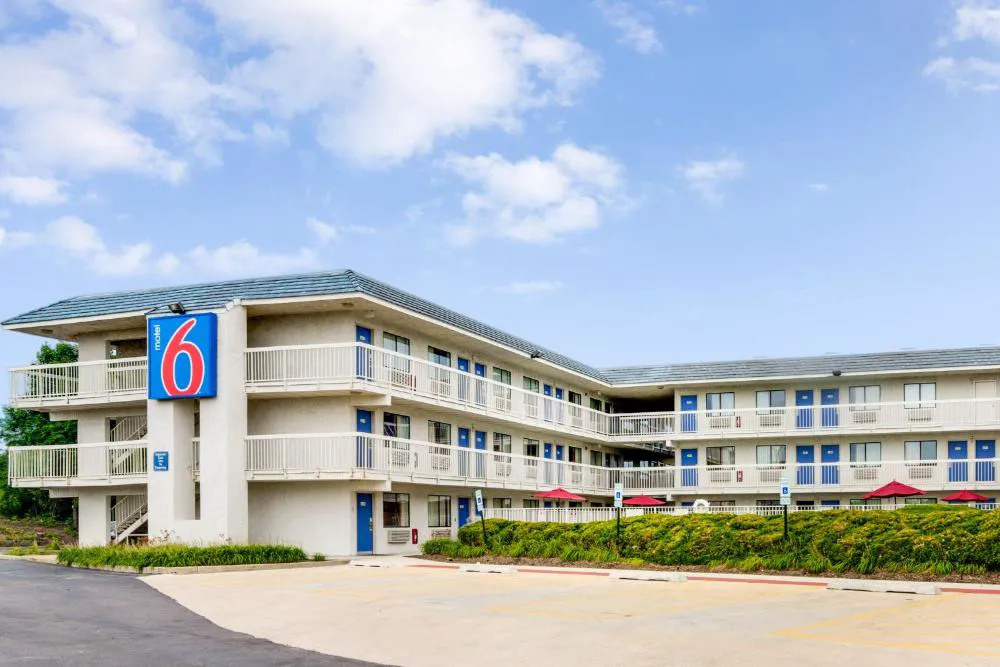 Motel 6 Rolling Meadows, IL - Chicago Northwest hotel hero