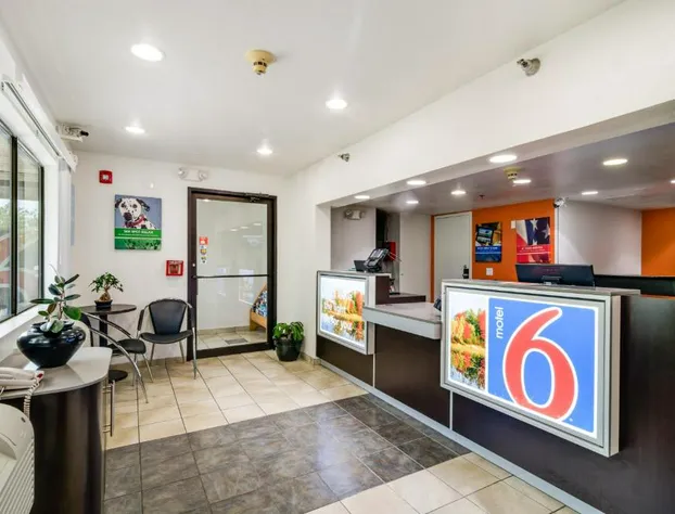 Motel 6 Rolling Meadows, IL - Chicago Northwest hotel detail image 3