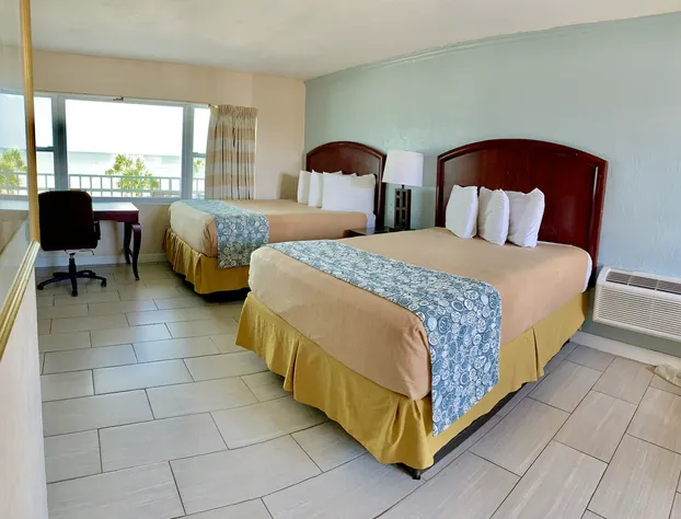 Sunrise Inn Oceanfront hotel detail image 4