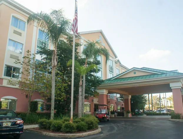 Exploria Express by Exploria Resorts hotel detail image 2