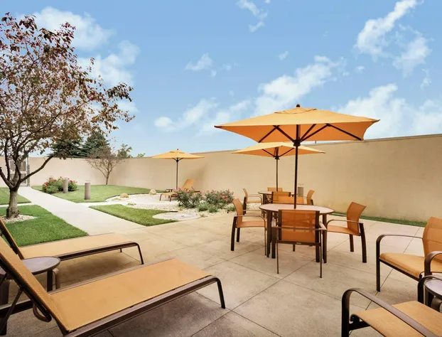 Courtyard by Marriott Dayton Beavercreek hotel detail image 2