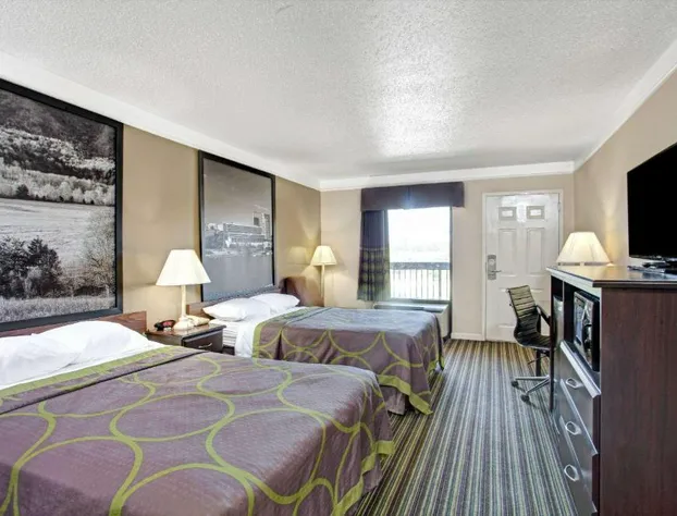 Super 8 by Wyndham Knoxville East hotel detail image 4