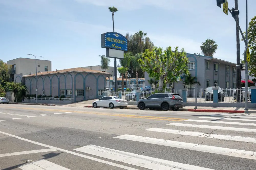 Hollywood City Inn hotel hero