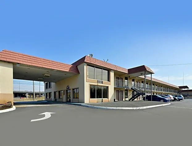 Americas Best Value Inn & Suites-Knoxville North hotel detail image 2