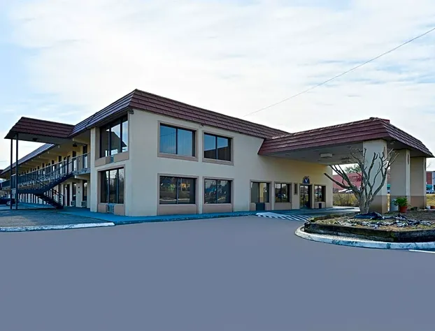 Americas Best Value Inn & Suites-Knoxville North hotel detail image 4