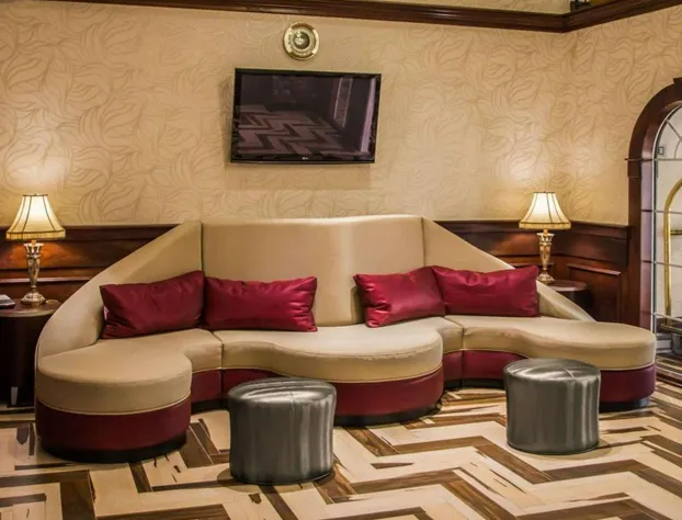 Quality Suites NYC Gateway hotel detail image 1