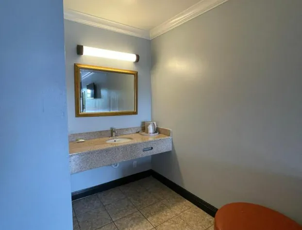 La Casa Inn hotel detail image 4