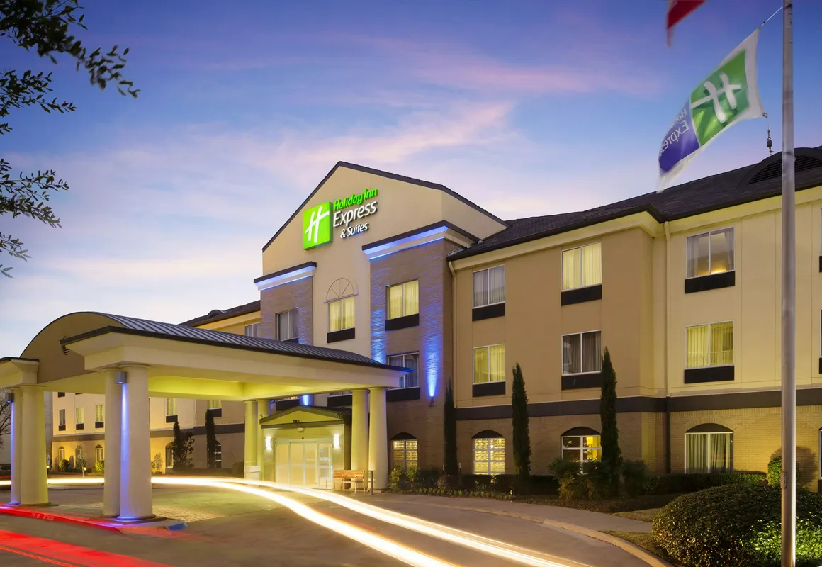 Holiday Inn Express & Suites DFW - Grapevine by IHG hotel hero