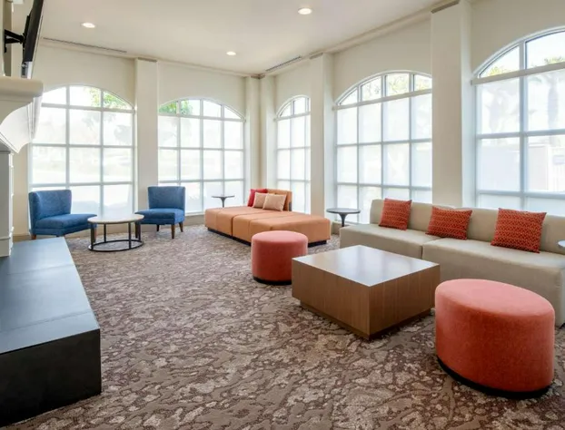 Hilton Garden Inn Fontana hotel detail image 2