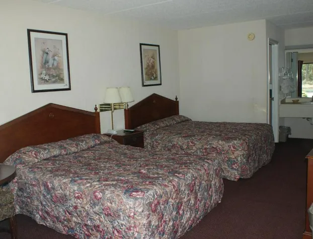 Patriot Inn - Register hotel detail image 3