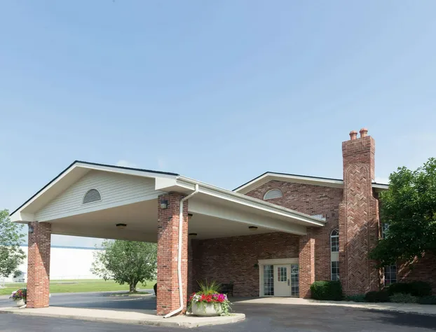 Super 8 by Wyndham Greenfield hotel detail image 2