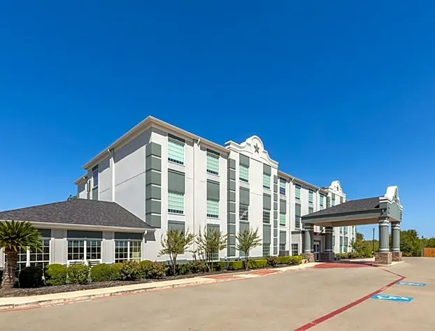 Super 8 by Wyndham San Antonio/Alamodome Area hotel detail image 1