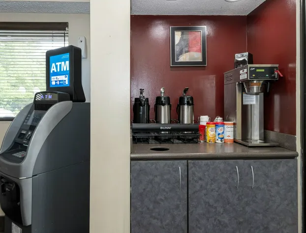 Red Roof Inn Chicago - Lansing hotel detail image 1