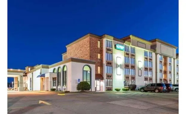 Baymont by Wyndham Festus hotel detail image 1