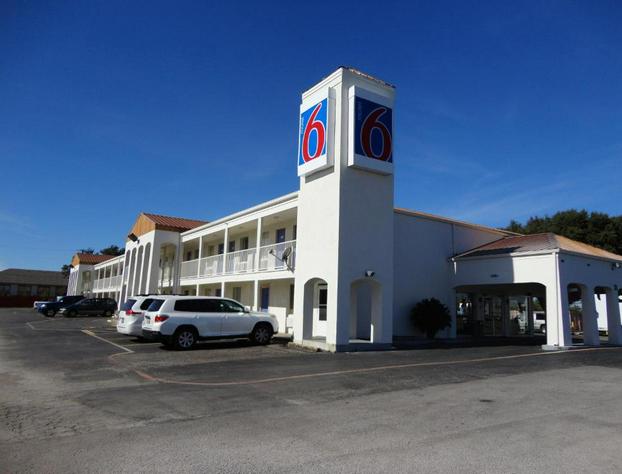 Motel 6 Round Rock, TX hotel detail image 1
