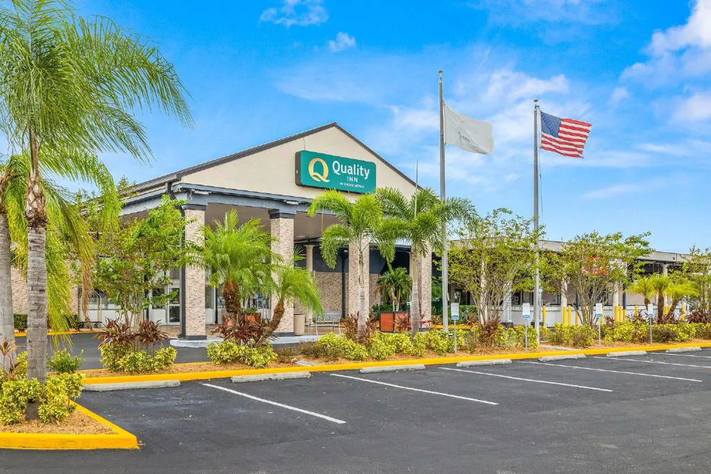 Quality Inn and Conference Center Tampa-Brandon hotel hero