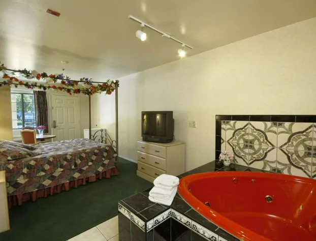 Days Inn by Wyndham Riverside Tyler Mall hotel detail image 3