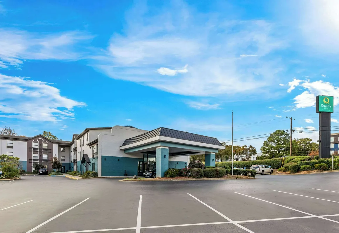 Quality Inn Marietta near Dobbins ARB hotel hero