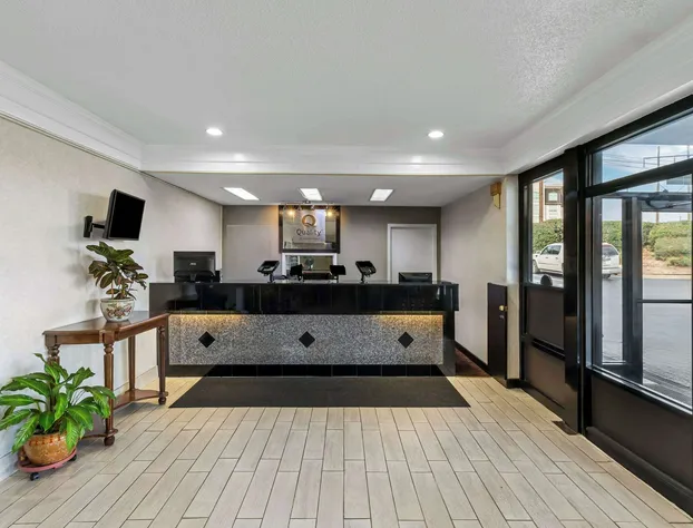 Quality Inn Marietta near Dobbins ARB hotel detail image 3