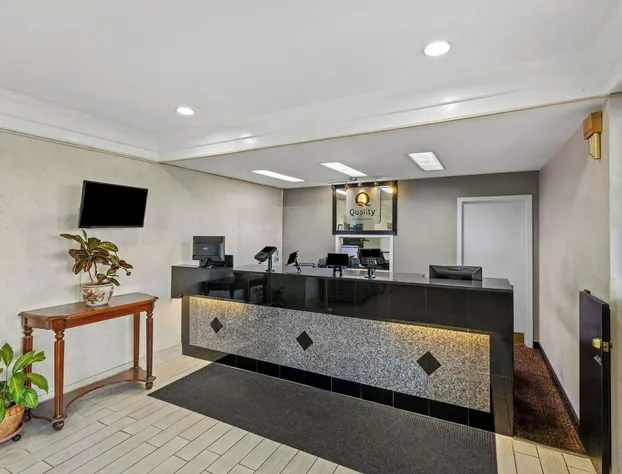 Quality Inn Marietta near Dobbins ARB hotel detail image 4