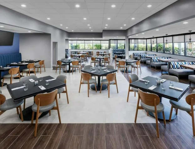 Courtyard by Marriott Lake Buena Vista at Vista Centre hotel detail image 3