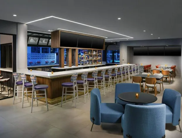 Courtyard by Marriott Lake Buena Vista at Vista Centre hotel detail image 4