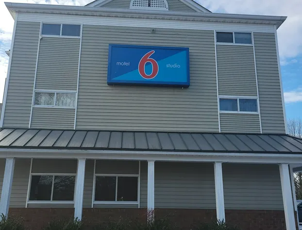 Studio 6 Extended Stay - Greensboro, NC - I-40 hotel detail image 1